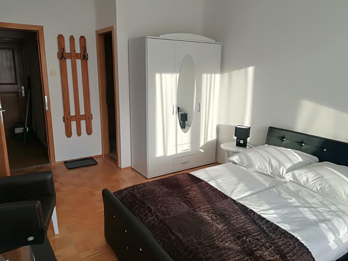 Privatzimmer Dimitrova Ulrichsberg Buitenkant foto